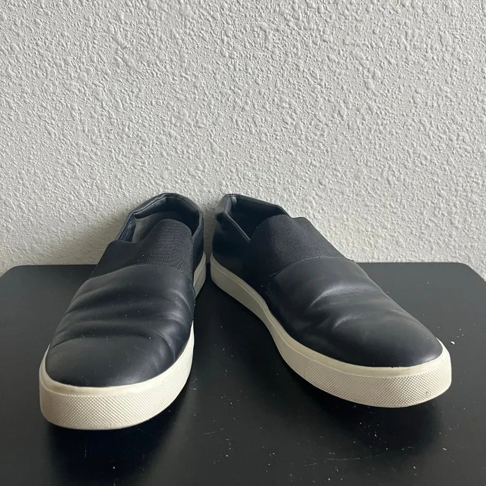Vince Women's Fairfax Slip-On Black and White Sneakers Size 9.5